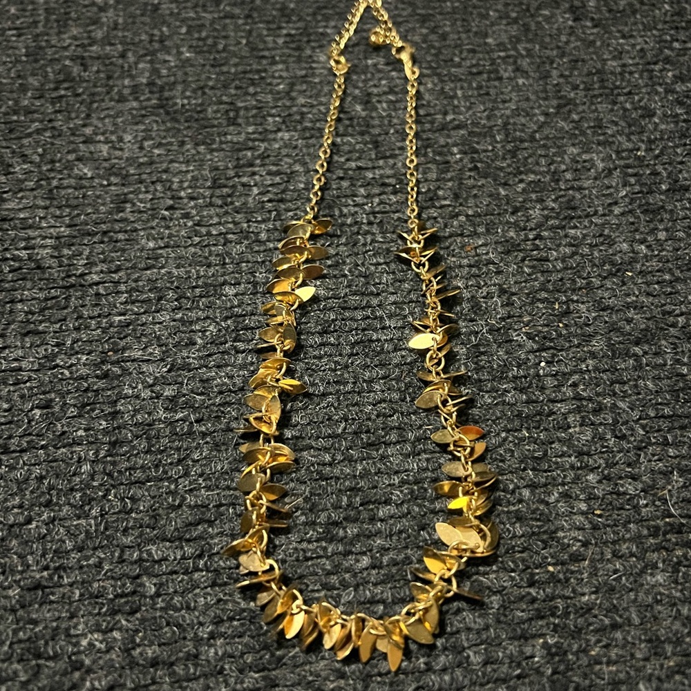 Gold fringe necklace